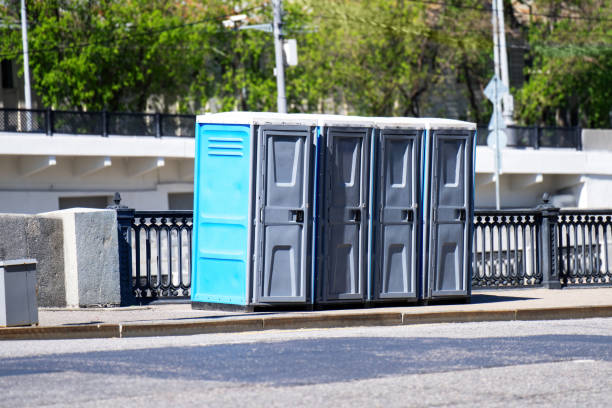 Affordable portable toilet rental in Windsor, IL